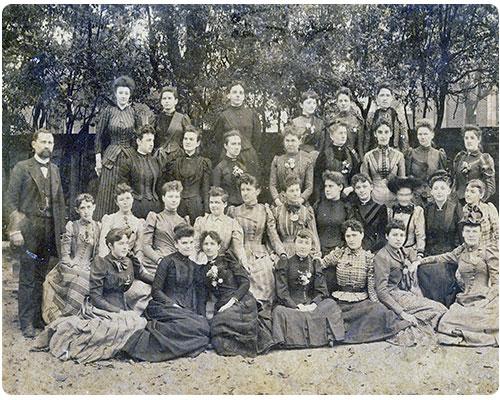 Historical Photo of a Group of Alumni