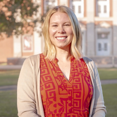 Assistant Director of Transfer Enrollment Elizabeth Welch