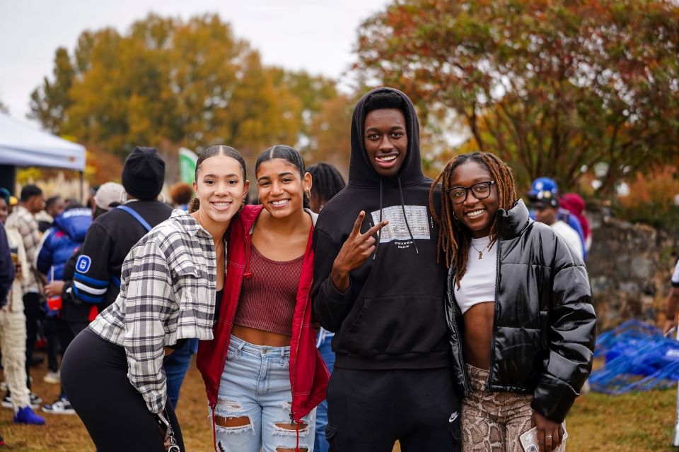 Students Tailgate