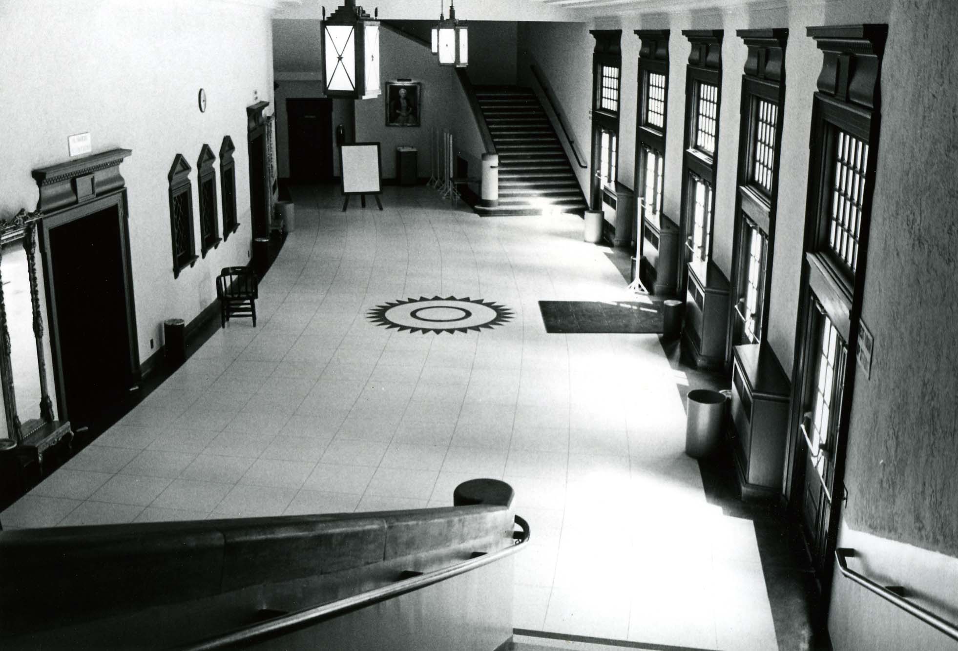 1980s Byrnes Lobby