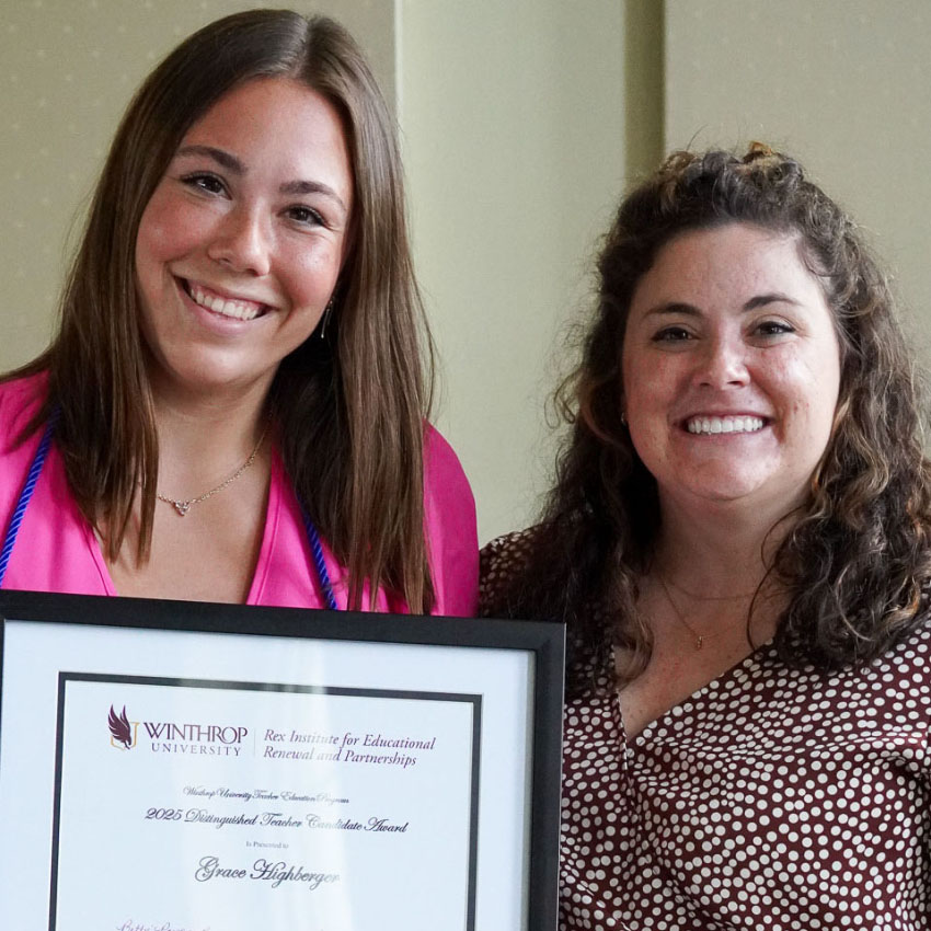 Grace Highberger received the 2025 Distinguished Teacher Candidate Award.