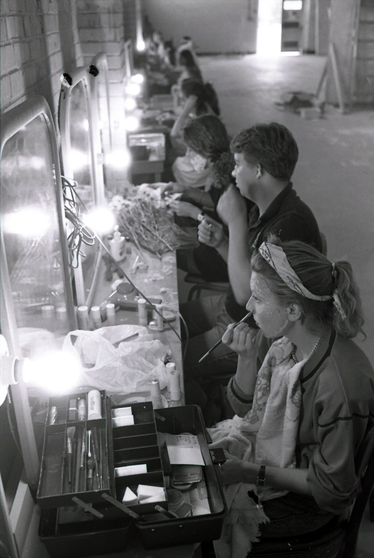 1990, Unidentified, Theater