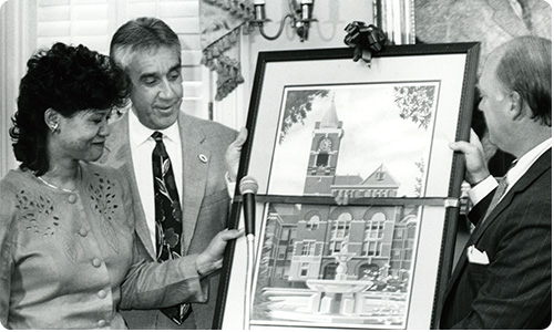 1991: Sheila McMillan receiving Tillman portrait