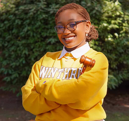 Emanya Roach