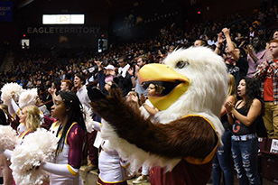 /uploadedImages/news/Articles/Homecoming2016-BigStuff.jpg