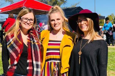 alumni at homecoming