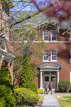 /uploadedImages/news/Articles/campusbeauty.jpg