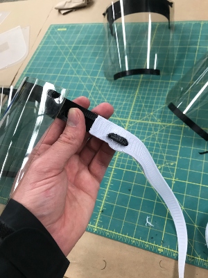 Face shield mounts
