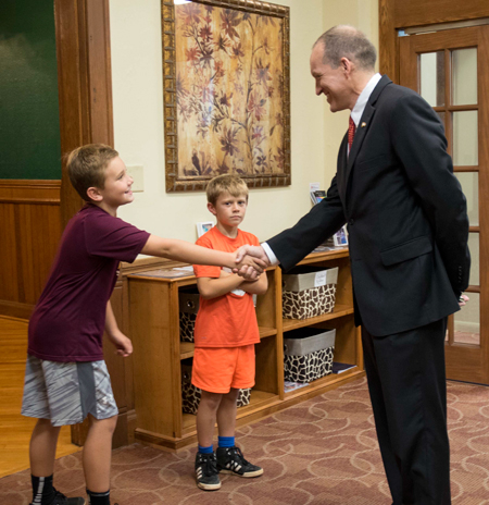/uploadedImages/news/Articles/littledonors2.jpg