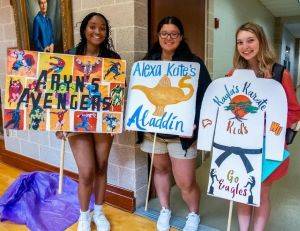 OL pic with signs OL pic with signs