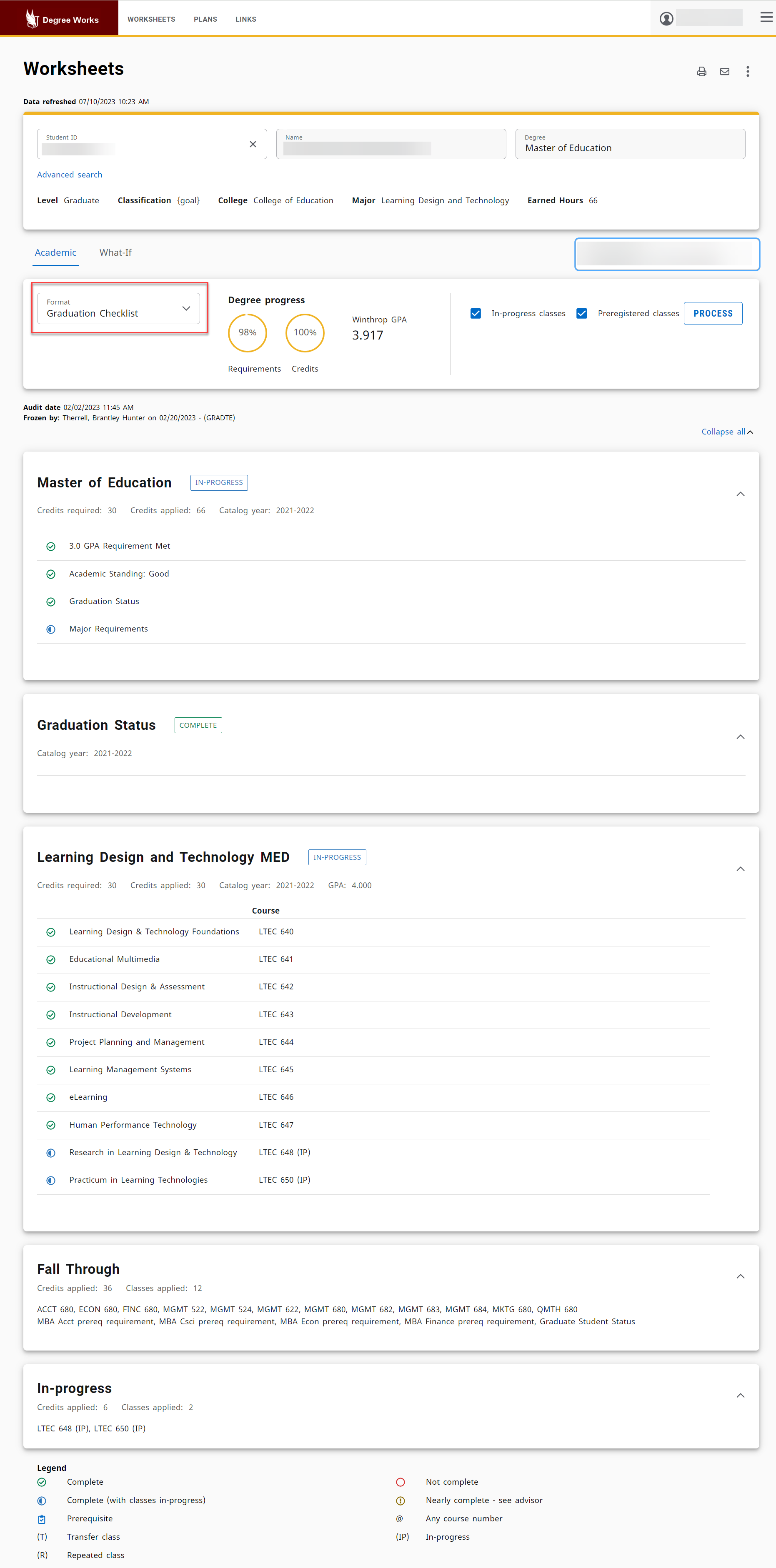 A screenshot of DegreeWorks showing a student who is ready for graduation.